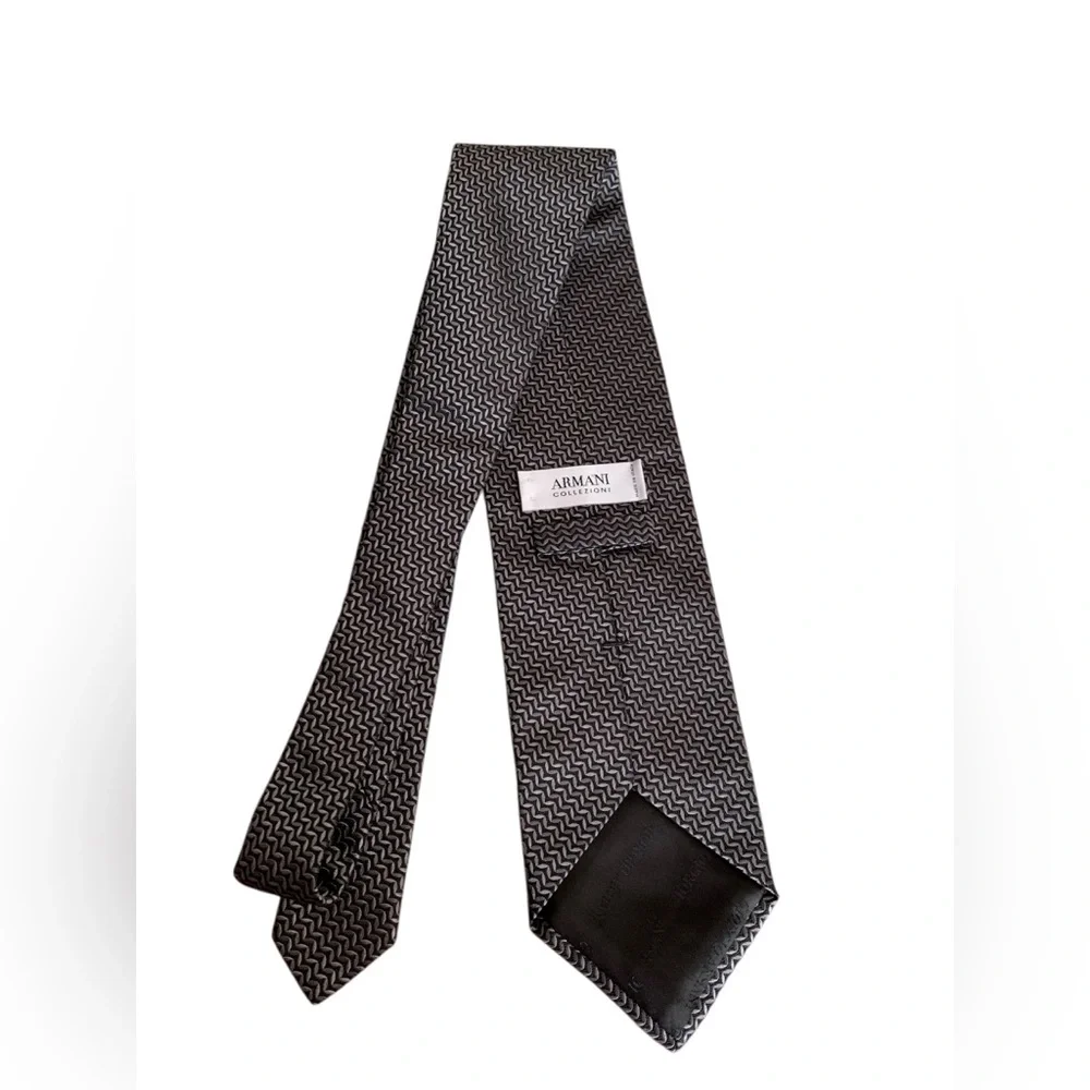 Giorgio Armani Collezioni Black White Geometric Pattern Necktie Italy Made VTG